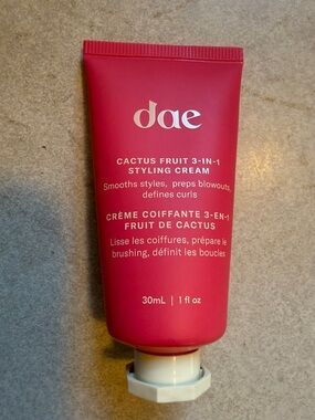 dae Cactus Fruit 3-in-1 Styling Cream - Pink